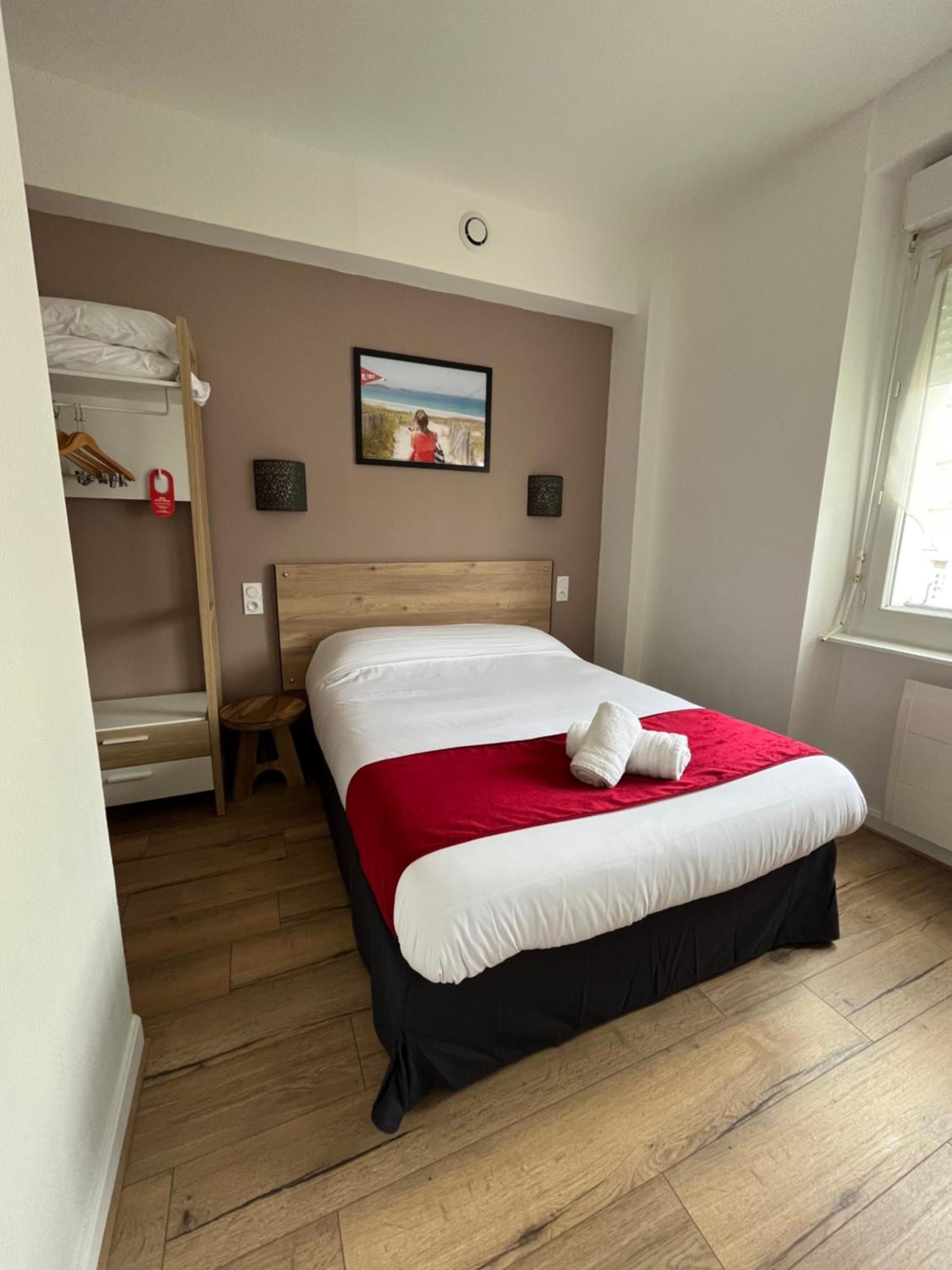 Hotel Agena Брест Екстер'єр фото