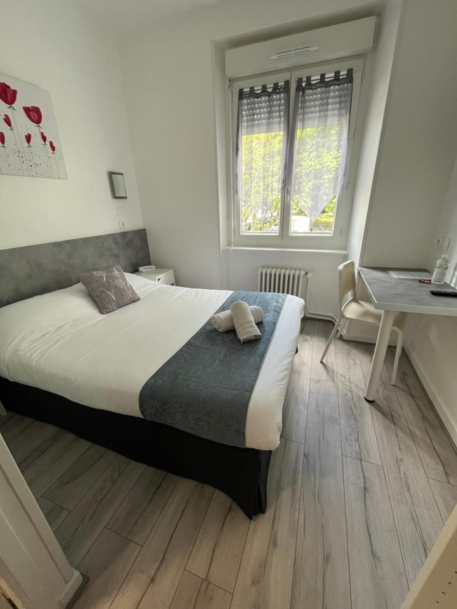 Hotel Agena Брест Екстер'єр фото