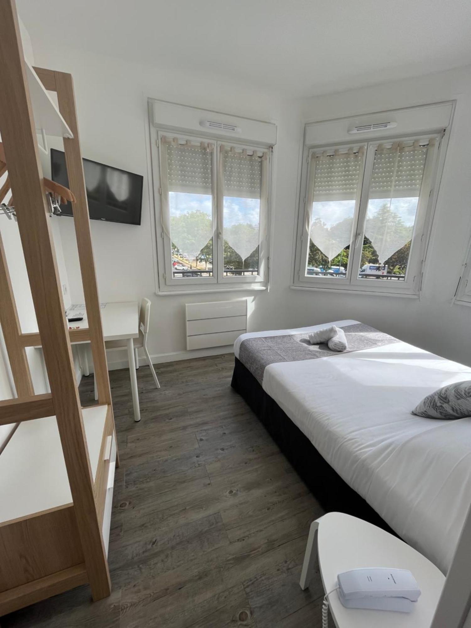 Hotel Agena Брест Екстер'єр фото